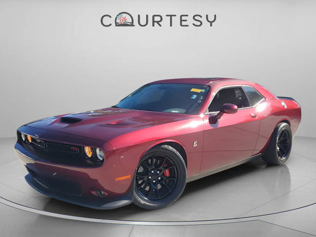 2022 Dodge Challenger R/T Scat Pack RWD photo