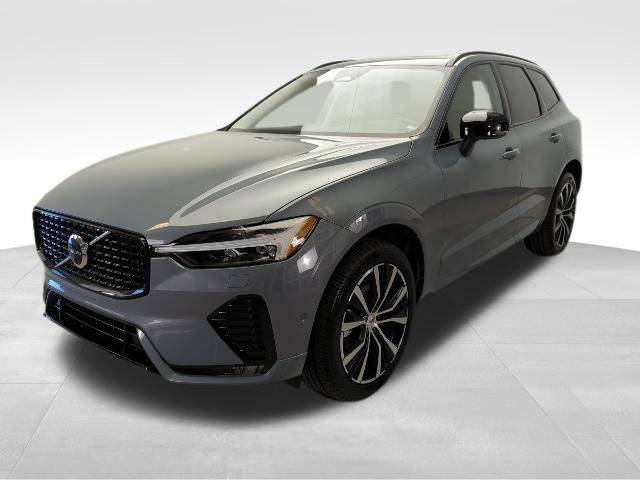2023 Volvo XC60 Plus Dark Theme AWD photo