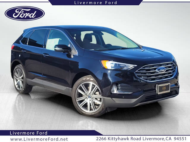 2022 Ford Edge Titanium AWD photo