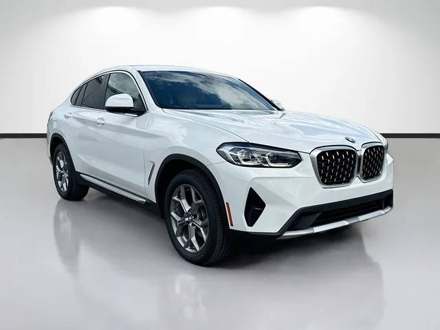 2023 BMW X4 xDrive30i AWD photo