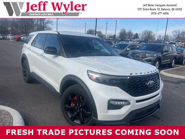 2022 Ford Explorer ST 4WD photo