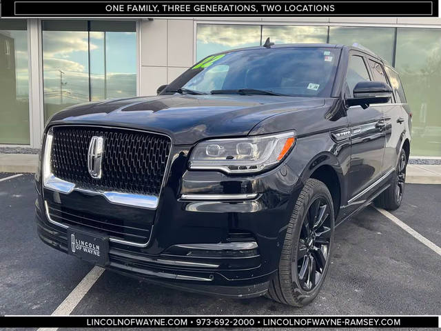 2022 Lincoln Navigator Reserve 4WD photo