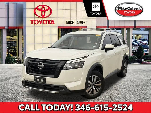 2023 Nissan Pathfinder SL FWD photo