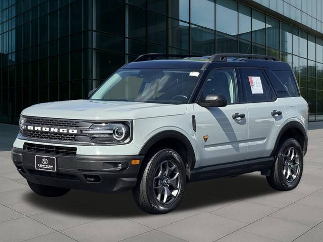 2022 Ford Bronco Sport Badlands 4WD photo