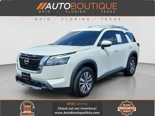 2023 Nissan Pathfinder SL 4WD photo