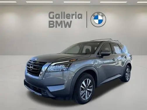 2023 Nissan Pathfinder SL 4WD photo
