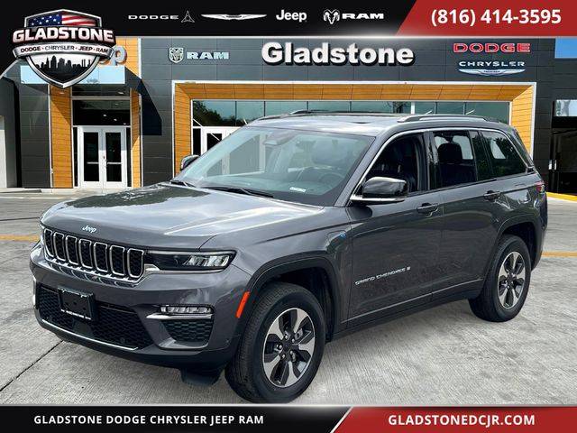 2022 Jeep Grand Cherokee  4WD photo
