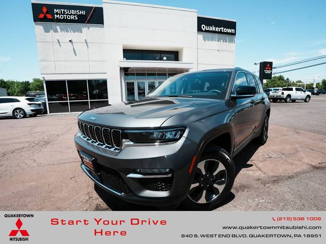 2022 Jeep Grand Cherokee  4WD photo