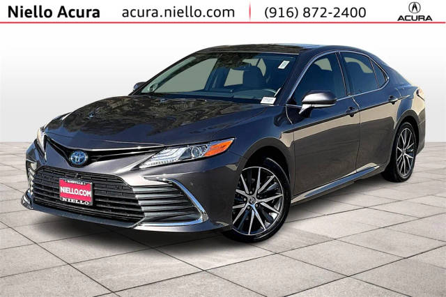 2023 Toyota Camry Hybrid XLE FWD photo