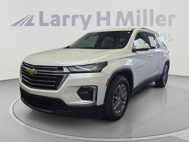 2023 Chevrolet Traverse LT Cloth AWD photo