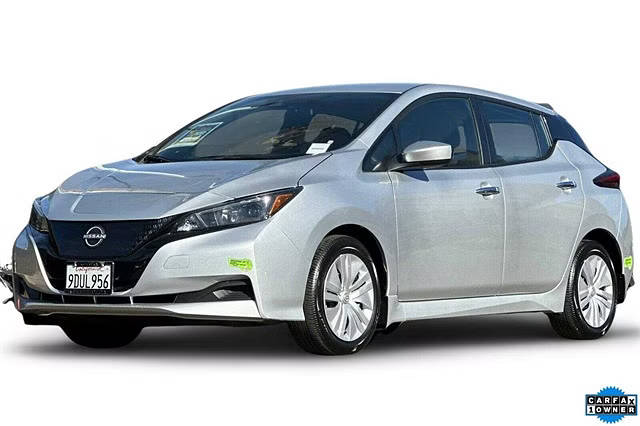 2023 Nissan Leaf S FWD photo