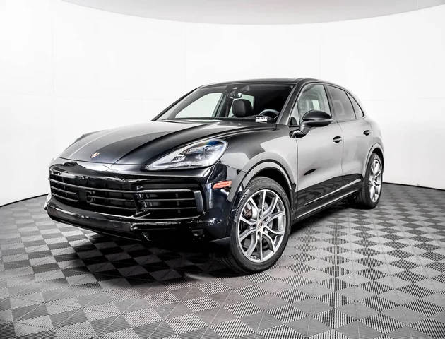 2023 Porsche Cayenne S Platinum Edition AWD photo