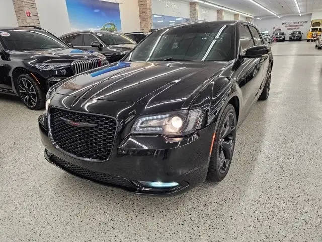 2021 Chrysler 300 300S RWD photo