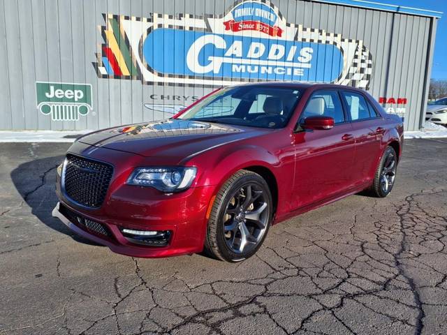 2022 Chrysler 300 Touring L RWD photo