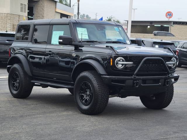 2023 Ford Bronco 4 Door Wildtrak 4WD photo