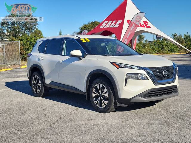 2023 Nissan Rogue SV FWD photo