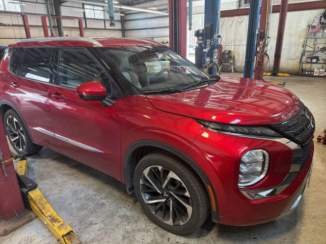 2022 Mitsubishi Outlander SEL Special Edition 4WD photo