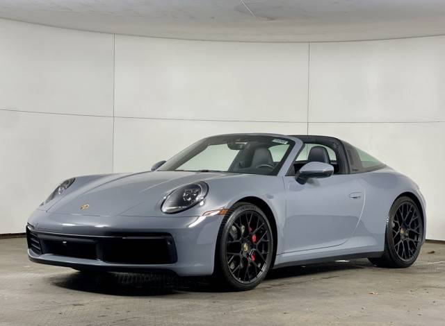 2023 Porsche 911 4S AWD photo