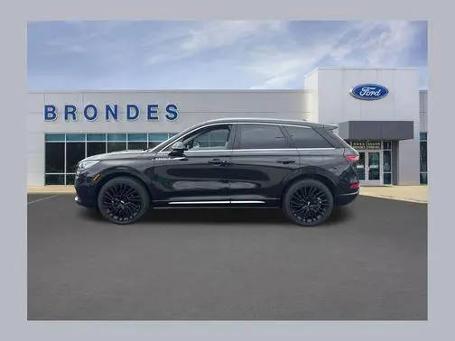 2022 Lincoln Corsair Reserve AWD photo