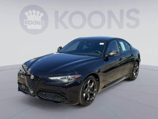 2023 Alfa Romeo Giulia Estrema AWD photo