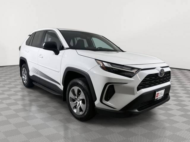 2023 Toyota RAV4 LE AWD photo