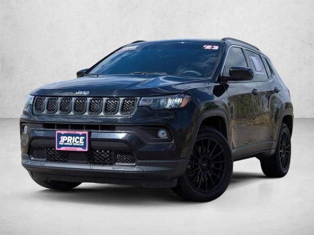 2023 Jeep Compass Latitude 4WD photo