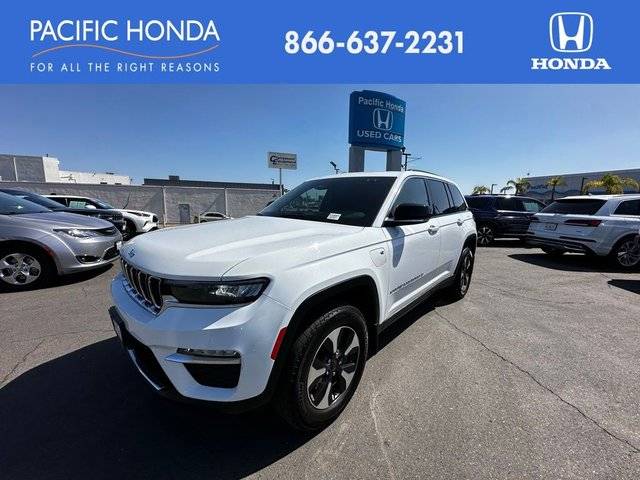 2022 Jeep Grand Cherokee  4WD photo
