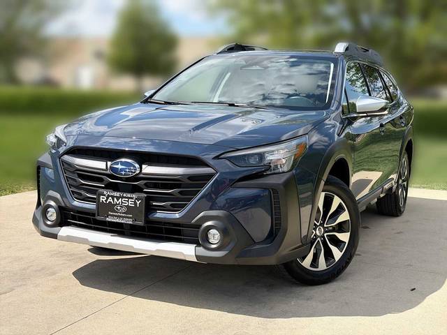 2023 Subaru Outback Touring AWD photo
