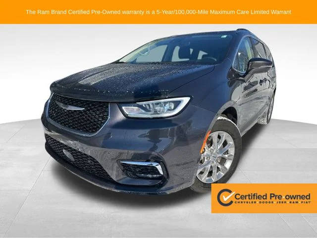 2022 Chrysler Pacifica Minivan Touring L AWD photo