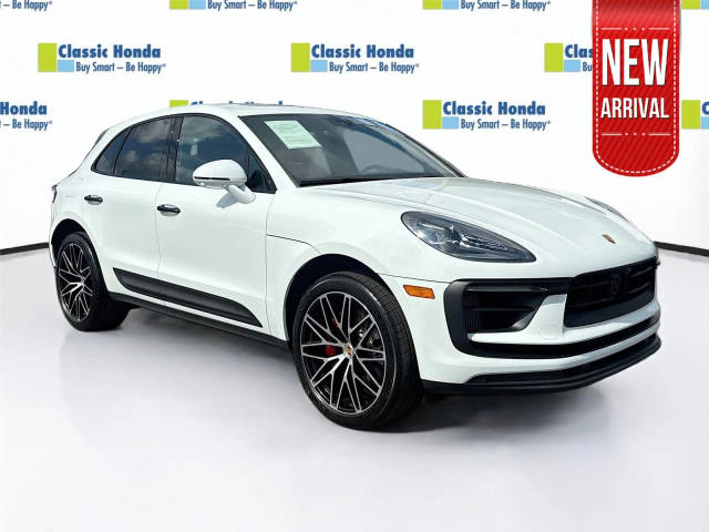2023 Porsche Macan S AWD photo