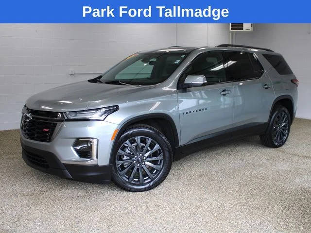 2023 Chevrolet Traverse RS AWD photo