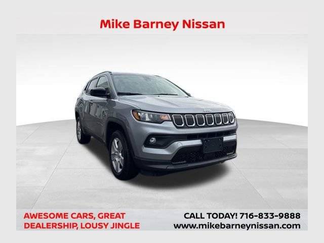 2022 Jeep Compass Latitude 4WD photo