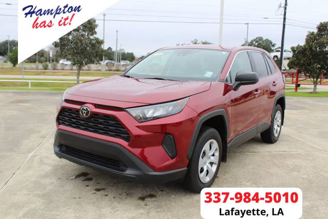 2022 Toyota RAV4 LE FWD photo
