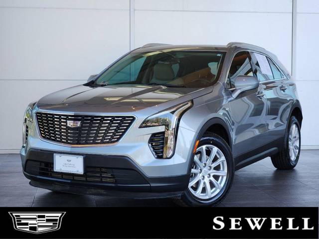 2023 Cadillac XT4 FWD Luxury FWD photo