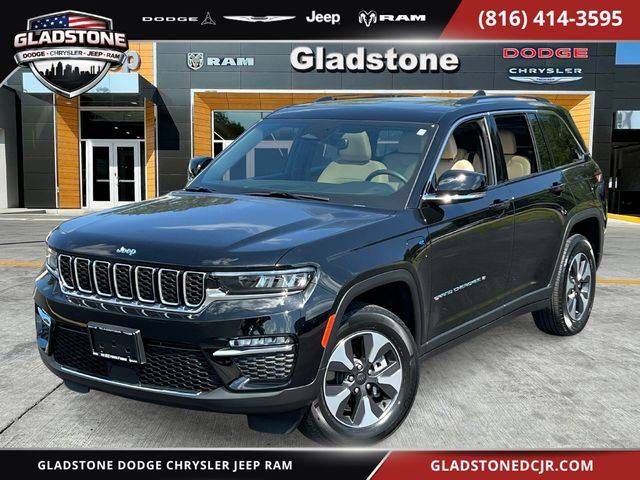 2022 Jeep Grand Cherokee 4WD photo