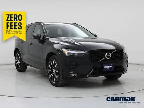 2023 Volvo XC60 Plus Dark Theme AWD photo