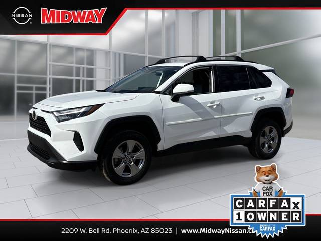 2022 Toyota RAV4 XLE FWD photo
