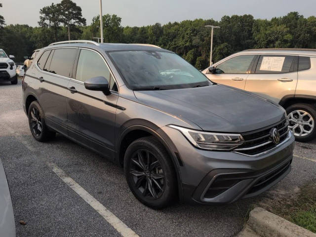 2023 Volkswagen Tiguan SE FWD photo