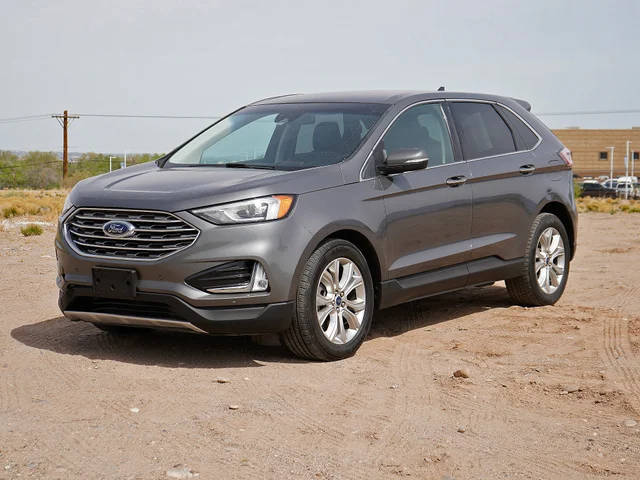 2021 Ford Edge Titanium FWD photo