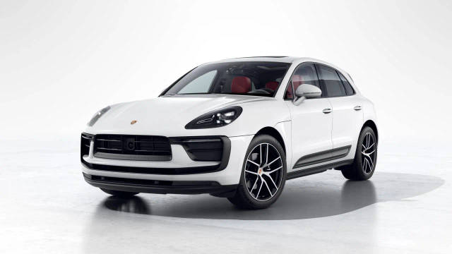 2023 Porsche Macan AWD photo