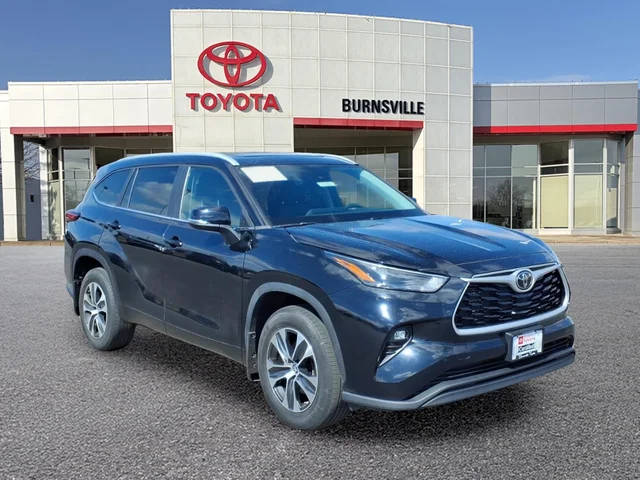 2023 Toyota Highlander XLE AWD photo