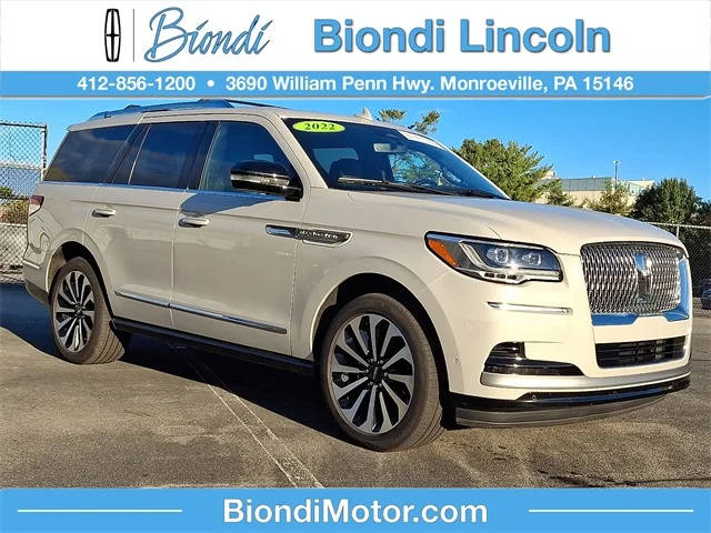 2022 Lincoln Navigator Reserve 4WD photo