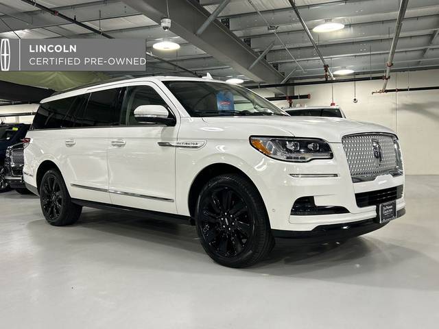 2022 Lincoln Navigator L Reserve 4WD photo