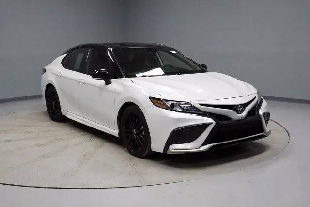 2023 Toyota Camry XSE V6 FWD photo