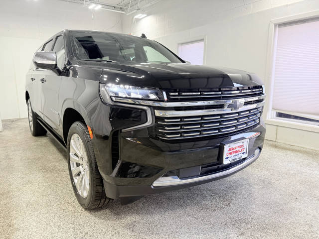 2023 Chevrolet Suburban Premier 4WD photo