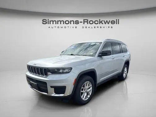 2023 Jeep Grand Cherokee L Laredo 4WD photo