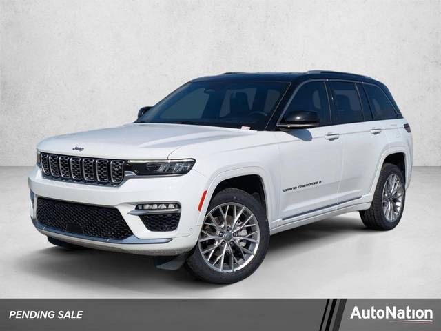 2023 Jeep Grand Cherokee Summit RWD photo