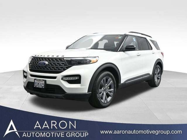 2023 Ford Explorer XLT RWD photo