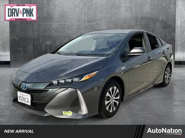 2022 Toyota Prius Prime LE FWD photo