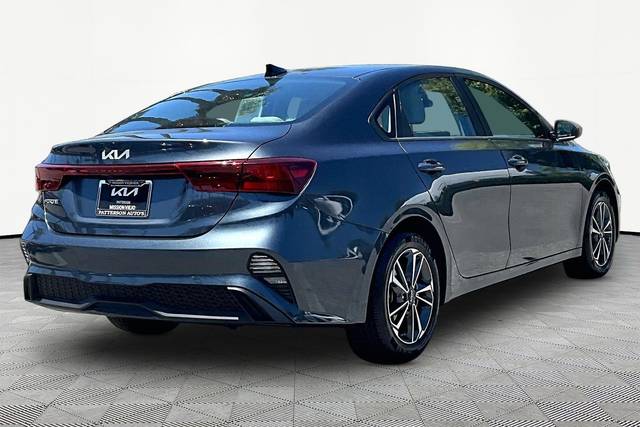 2023 Kia Forte LXS FWD photo